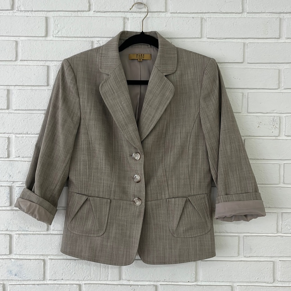 Alex Marie Button Front Blazer Tan/Beige Classic Professional Style Size 8P #407 - Picture 1 of 8